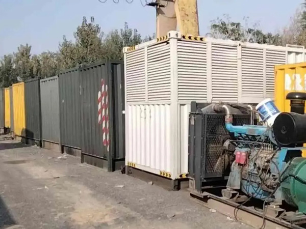 商城200KW柴油发电机机组每小时油耗是多少?